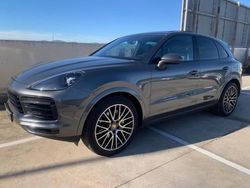 Gris / plata Usado 2021 Porsche Cayenne SUV | 59.900 € (Buen precio)