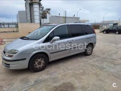 Gris / plata Usado 2004 Fiat Ulysse Emotion Monovolumen | 2600 €