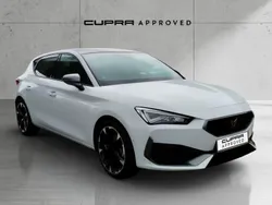 Blanco Usado 2024 Cupra Leon Berlina | 28.500 € (Precio justo)