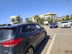 Negro Usado 2016 Kia Carens Monovolumen | 23.000 €