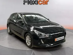 Negro Usado 2018 Hyundai i30 GO! Berlina | 10.290 € (Super precio)