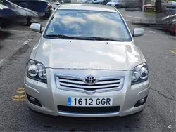 Gris / plata Usado 2008 Toyota Avensis Sol Berlina | 3950 € (Buen precio)