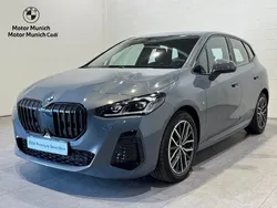 Gris Usado 2024 BMW 220 Active Tourer Shadowline Monovolumen | 42.890 €