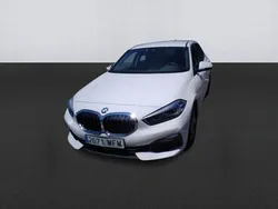 Blanco Usado 2023 BMW 116 Comfort Edition Utilitario | 23.500 € (Precio justo)