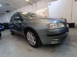 Plateado Usado 2005 Fiat Stilo Active Utilitario | 3650 € (Precio justo)