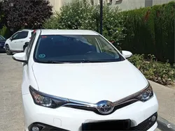 Blanco Usado 2018 Toyota Auris Active Berlina | 13.500 € (Precio justo)