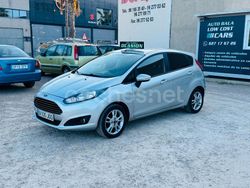 Gris / plata Usado 2015 Ford Fiesta Titanium Berlina | 6400 € (Precio justo)