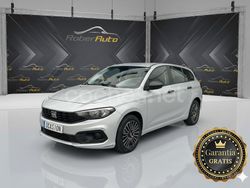 Gris / plata Usado 2022 Fiat Tipo Cross Familiar | 8499 € (Super precio)