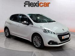 Blanco Usado 2016 Peugeot 208 Access Utilitario | 6390 € (Precio justo)
