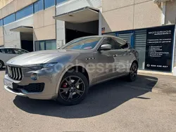 Gris / plata Usado 2018 Maserati Levante GranLusso SUV | 37.990 € (Super precio)