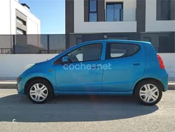 Azul Usado 2010 Nissan Pixo Acenta Utilitario | 3650 € (Precio justo)