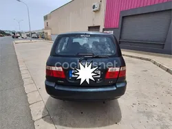 Verde Usado 2004 Kia Carens LX Monovolumen | 1900 €