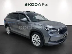 Gris / plateado Nuevo 2025 Skoda Kodiaq SUV | 35.900 €
