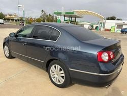Azul Usado 2006 VW Passat Sportline Berlina | 3200 € (Precio justo)