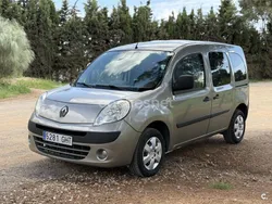 Beige Usado 2009 Renault Kangoo Expression Monovolumen | 5500 € (Precio justo)