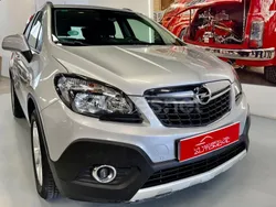 Gris / plata Usado 2014 Opel Mokka Selective SUV | 9600 € (Precio justo)