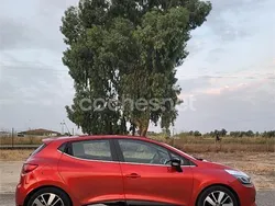 Rojo Usado 2014 Renault Clio IV Authentique Berlina | 9400 € (Caro)