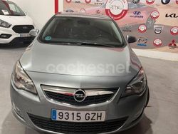 Gris / plata Usado 2010 Opel Astra Enjoy Berlina | 5650 € (Precio justo)