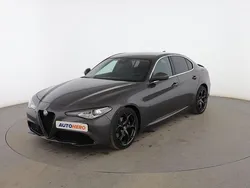 Amarillo Usado 2017 Alfa Romeo Giulia Super Berlina | 23.599 € (Buen precio)