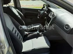 Beige Usado 2009 Ford Focus Trend Berlina | 4200 € (Precio justo)