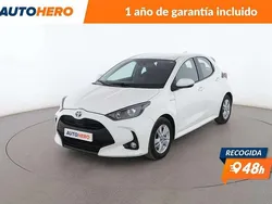 Blanco Usado 2021 Toyota Yaris Hybrid Active Berlina | 18.380 € (Precio justo)