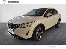 Lunar white con techo midnight Usado 2022 Nissan Qashqai N-Connecta SUV | 27.600 € (Un poco caro)