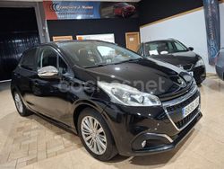 Negro Usado 2016 Peugeot 208 Access Utilitario | 6950 € (Precio justo)