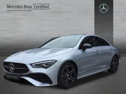 Gris Usado 2023 Mercedes CLA200 AMG line Berlina | 39.900 € (Precio justo)