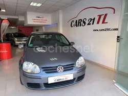 Gris / plata Usado 2007 VW Golf V Highline Berlina | 7850 € (Precio justo)