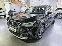 Negro Usado 2023 Seat Arona FR SUV | 17.400 € (Buen precio)