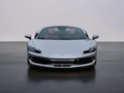 Plateado Usado 2023 Ferrari 296 Coupe | 355.000 € (Un poco caro)