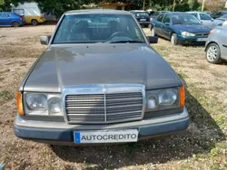 Gris Usado 1991 Mercedes E300 Berlina | 2500 €
