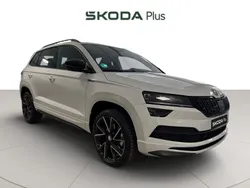 Blanco Usado 2021 Skoda Karoq SportLine SUV | 26.990 € (Caro)