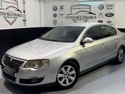 Gris / plata Usado 2006 VW Passat Sportline Berlina | 3999 € (Buen precio)