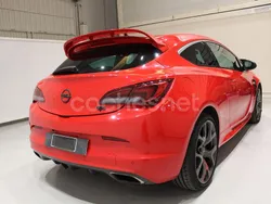 Rojo Usado 2012 Opel Astra GTC OPC Berlina | 20.000 €