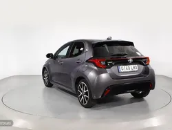 Gris Usado 2021 Toyota Yaris Hybrid Style | 20.900 € (Precio justo)