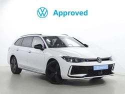 Blanco Usado 2024 VW Passat R-line Familiar | 43.200 € (Buen precio)