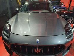 Gris Usado 2023 Maserati Grecale GT SUV | 61.500 € (Precio justo)