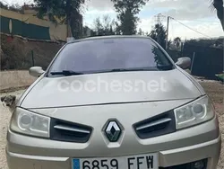 Beige Usado 2006 Renault Mégane II Dynamique Berlina | 2500 € (Precio justo)