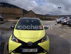 Amarillo Usado 2017 Toyota Aygo X-cite Utilitario | 9399 € (Buen precio)