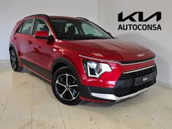 Rojo Nuevo 2025 Kia Niro SUV | 28.500 € (Buen precio)