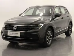 Gris Usado 2021 VW Tiguan Life SUV | 22.700 € (Precio justo)
