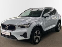 Azul Usado 2025 Volvo XC40 Core SUV | 33.900 €