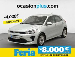 Gris / plata Usado 2023 Kia Rio Berlina | 13.980 € (Precio justo)