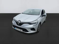Gris Usado 2023 Renault Clio V Equilibre Utilitario | 14.400 € (Precio justo)