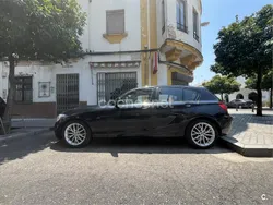 Negro Usado 2011 BMW 116 Sport Line Utilitario | 12.500 €
