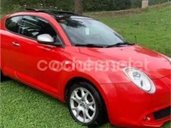 Rojo Usado 2009 Alfa Romeo MiTo Distinctive Utilitario | 4100 € (Precio justo)