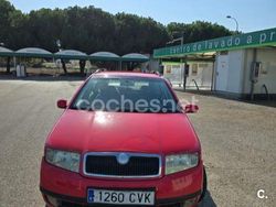 Rojo Usado 2004 Skoda Fabia Comfort Utilitario | 1800 € (Super precio)