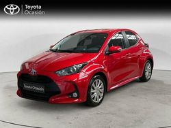 Rojo Usado 2024 Toyota Yaris Hybrid Active Berlina | 22.750 € (Precio justo)