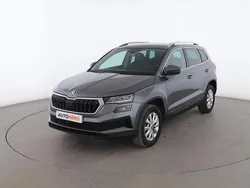 Gris Usado 2022 Skoda Karoq Ambition SUV | 23.499 € (Precio justo)